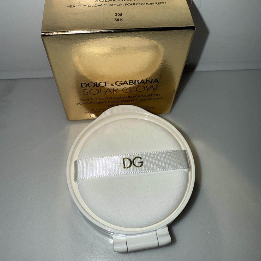 New Dolce & Gabbana Solar Glow Cushion Foundation 205 Silk